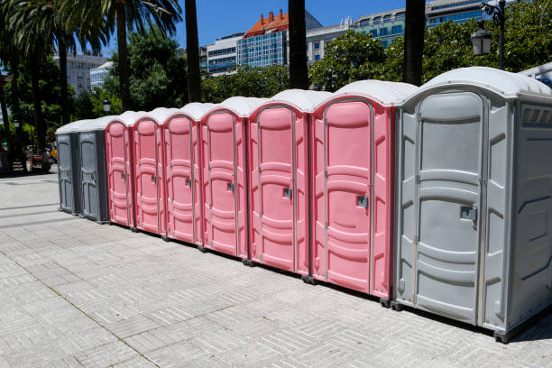 Best VIP or Luxury Restroom Trailers  in Petersburg, VA